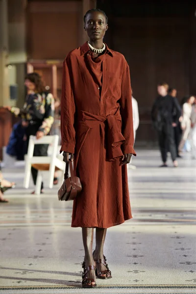 Look 22